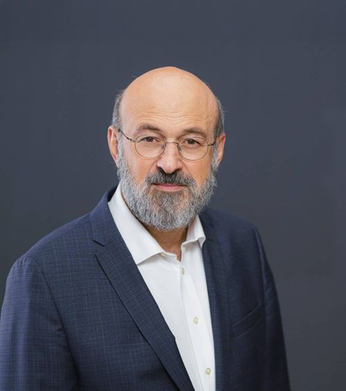 „A zis că-i pare rău”   Patronul lui FCSB, detalii despre cine e în spatele modificării   Legii Sportului : „Mi-a spus că nu și-a dat seama”