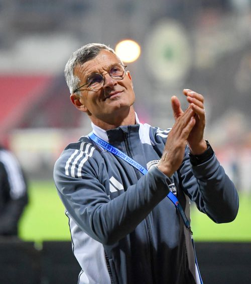 „Putere de muncă și entuziasm”  Sabău, despre   noul sezon al lui U Cluj   și meciurile din Conference League: „Se lucrează foarte mult”