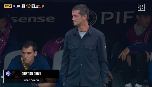 Cristi Chivu, în Inter Milano - River Plate. Foto - DAZN (12).jpg