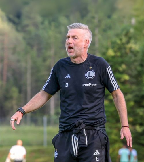 Probleme pentru Edi  Polonezii trag un semnal de alarmă la echipa lui Iordănescu:   „Atât de gravă e situația la Legia”