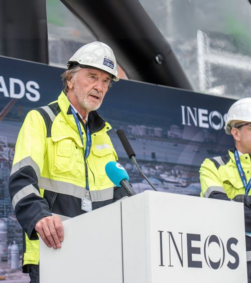 Scandal în Premier League  Tottenham cere   13 milioane de euro  de la compania acționarului lui Manchester United » Ce s-a întâmplat