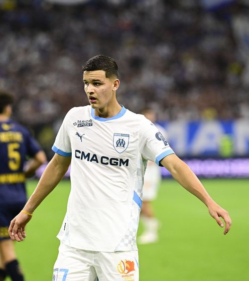 Afacere între Șucu și Chivu    Genoa  insistă pentru „copilul” tehnicianului român de la Inter