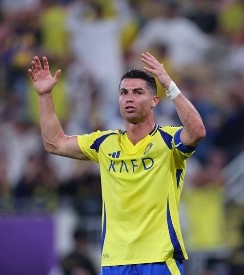 Ronaldo, contract fabulos   Va câștiga   o avere  în următorii 2 ani! S-au aflat și celelalte beneficii: casă luxoasă, mașini, personal la dispoziție