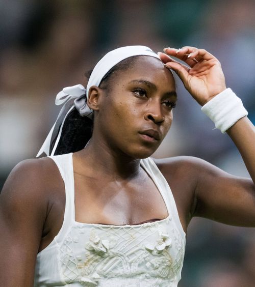 Fără precedent la Wimbledon  Favoriții sunt eliminați pe bandă rulantă!   Record de capi de serie  din TOP 10 învinși în primul tur