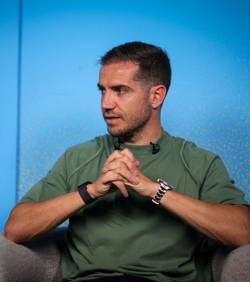 „Putem vorbi civilizat?”   Alex Chipciu, despre românii care i-au votat pe   Călin Georgescu și George Simion:  „Le înțeleg frustrarea, dar…”