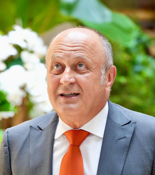 Dezamăgirea lui Șucu  Ce   l-a deranjat  pe acționarul majoritar de la Rapid, înaintea noului sezon 