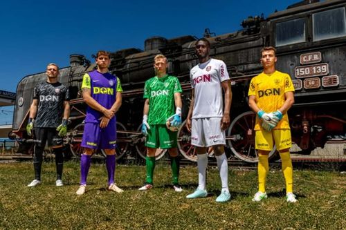 Echipamentele CFR-ului pentru sezonul 2025-2026. Foto: Facebook, @Fotbal Club CFR 1907 CLUJ