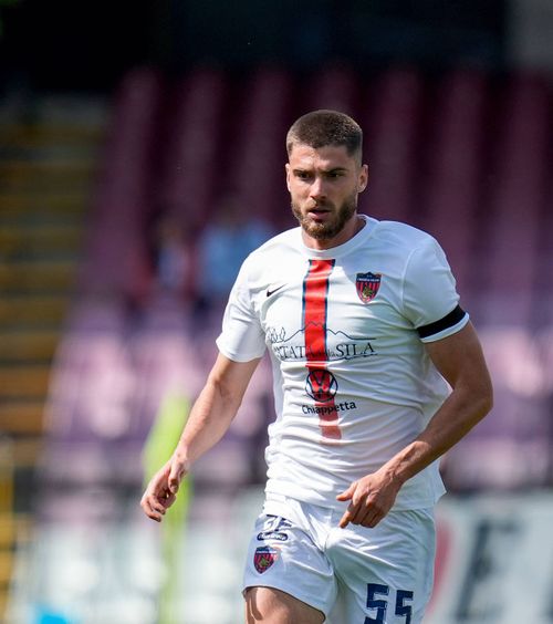 Din Serie B, la Rapid?  Giuleștenii au pus ochii pe un   fundaș central  din eșalon secund al Italiei. A fost dorit și de Dinamo