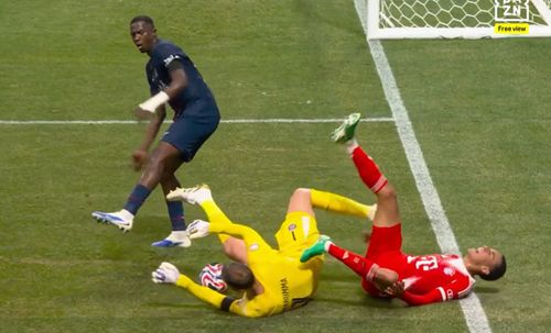 PSG - Bayern. Accidentare horror Musiala. Foto - captură DAZN (5).jpg