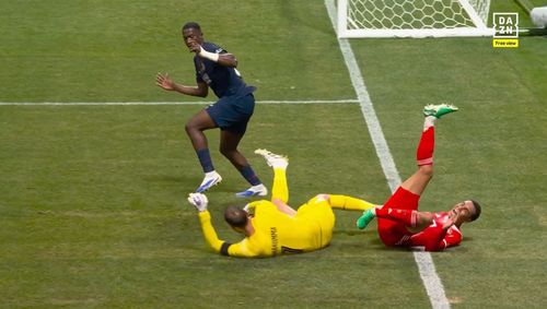 PSG - Bayern. Accidentare horror Musiala. Foto - captură DAZN (6).jpg
