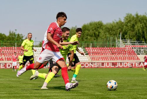 Dinamo - CS Tunari (meci amical)  Foto: Iosif Popescu / GOALZO.ro