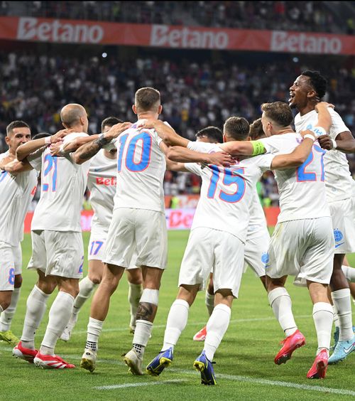 Vârf surpriză la FCSB  Ideea staff-ului campioanei,   blocată  de patron!