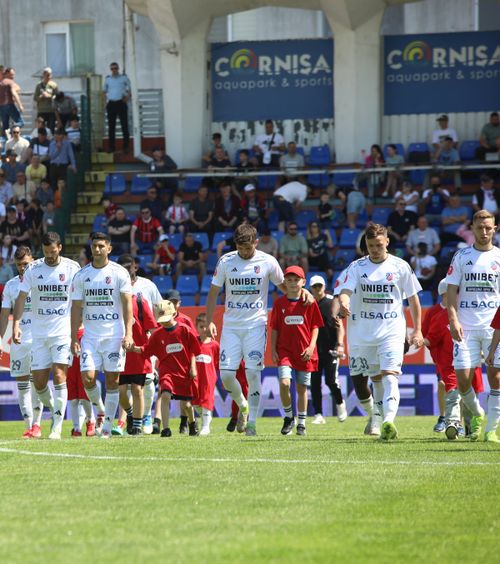 „Campion la indisciplină”  Măsurile luate de FC Botoșani, după ce jucătorii   s-au luat la bătaie  în cantonament: „Asta e situația”