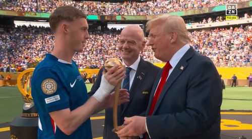 Donald Trump, peste tot la finala Campionatului Mondial al Cluburilor. Foto - DAZN (11).jpg