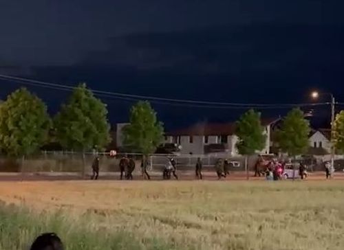 Probleme între forțele de ordine și fanii lui Dinamo, la Miercurea Ciuc. FOTO GOLAZO.ro