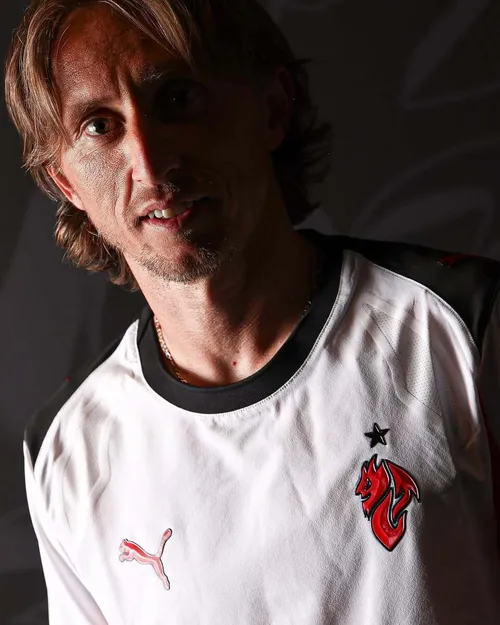 Luka Modric a semnat oficial cu AC Milan. Foto: Instagram, @acmilan