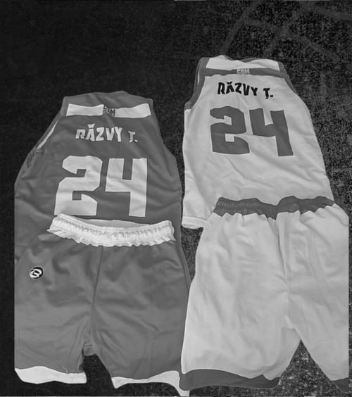 Tragedie în baschetul românesc  A murit jucătorul de doar 8 ani care fusese rănit grav în   accidentul produs pe A2 . Era în comă de trei săptămâni