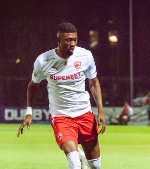 Transfer de 2 milioane de euro?    Titularul de la   Dinamo  ar putea ajunge la un club de tradiție, pe o sumă consistentă