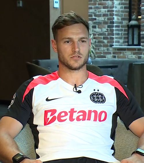 „Mi se pare destul de amuzant”  Dennis Politic   nu se teme  de patronul FCSB + Împarte suferința cu un coleg: „Nu-mi puteam explica asta”