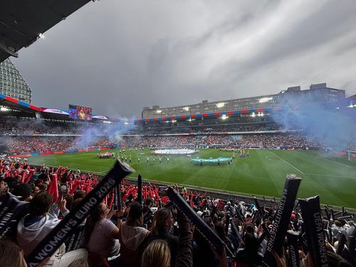 Atmosfera de la începutul finalei WEURO 2025. Foto: GOLAZO.ro