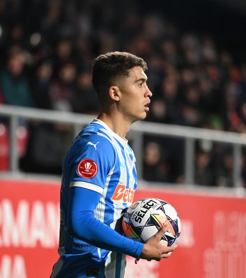 Încă o plecare de la Craiova  Oltenii se despart de un alt jucător care   nu intră în planurile  lui Mirel Rădoi