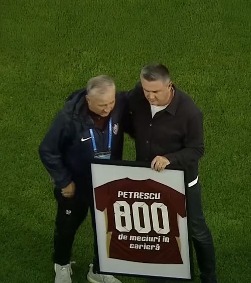 „Ce să fac cu ele?!”  Dan Petrescu, deranjat de   gestul  făcut de CFR Cluj: „Eu am zis că nu vreau! Nu-mi plac astea!”