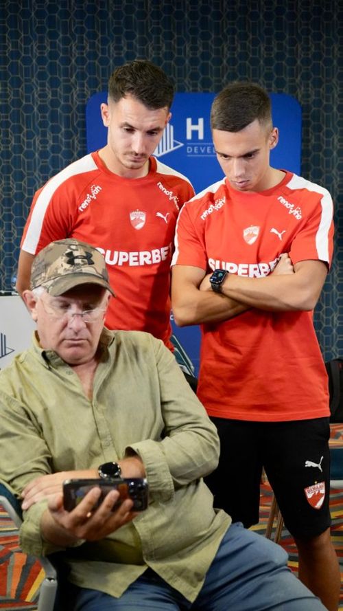 Dinamo continuă parteneriatul cu Hils. Conferință de presă. Foto: Iosif Popescu / GOLAZO.ro