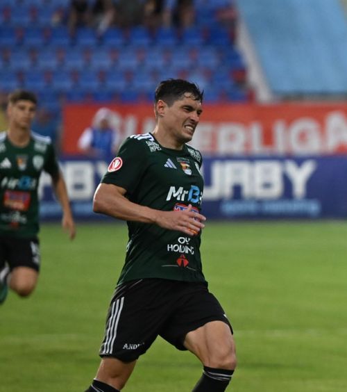 „Să vedem dacă ni se mai rup picioarele”  Fotbalistul   ironizat  de Valeriu Iftime a răbufnit: „Pe părinții mei era să-i radă apa de pe faţa pământului”