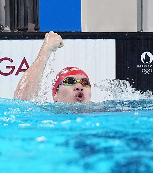 „Acuzații de dopaj? Zâmbesc”  Recordmanul Pan Zhanle comentează suspiciunile:   „Vă zic câte teste doping am făcut!”   » Șoc în Singapore