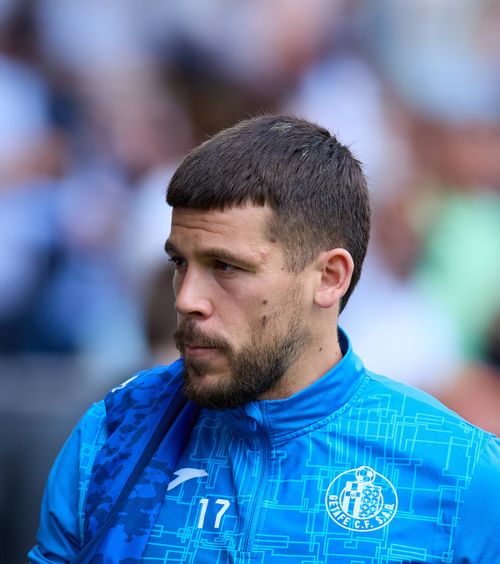 Mușcat de câine în zona intimă!  Colegul lui Olimpiu Moruțan de la Aris Salonic   a fost atacat brutal  în timp ce-și plimba animalul de companie