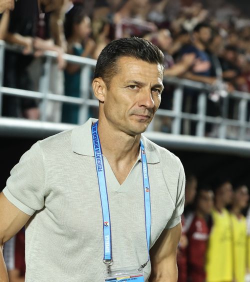  „Să nu se repete!”    Costel Gâlcă  îi critică pe tinerii jucători de la Rapid care au mers la festivalul „Beach, Please!”