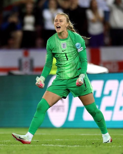 A sfidat sfatul medicilor  Eroina Angliei are o afecțiune oculară care   i-ar fi putut încheia cariera  înainte să înceapă: „Au spus că nu pot juca, iată-mă acum!”