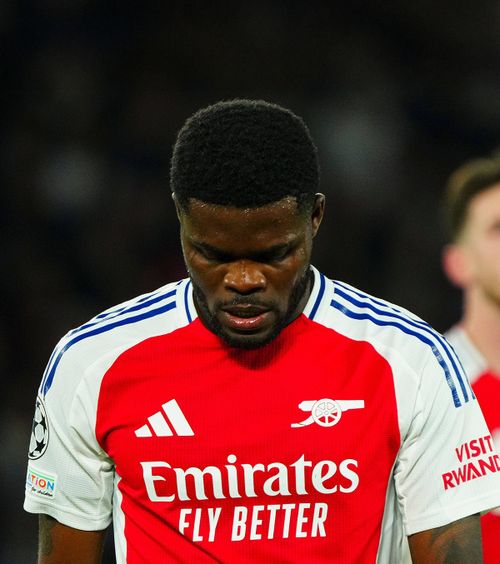 Nu le pasă că e acuzat de viol  Echipa din Liga Campionilor   vrea să-l transfere  pe jucătorul îndepărtat de Arsenal