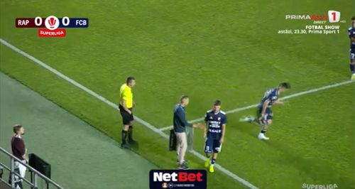 Gestul lui Mitrov față de Mihai Roman, foto: capturi/Prima Sport