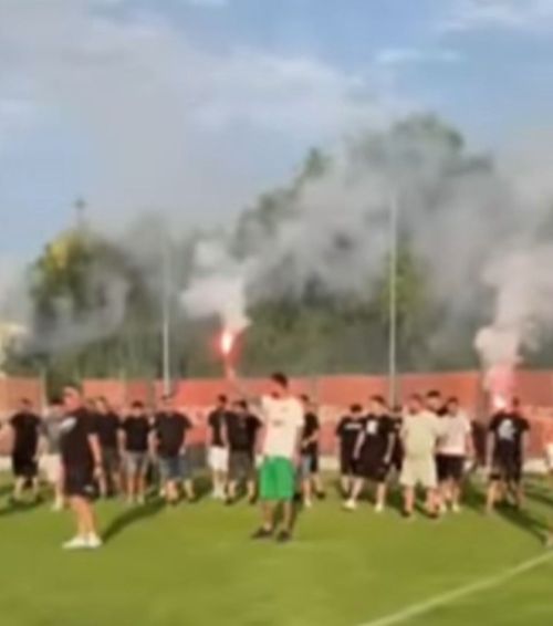 Torțe la antrenamentul FCSB  Suporterii,   prezenți  la ultima sesiune de pregătire, înaintea duelului cu Drita