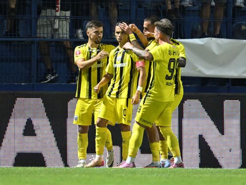 Metaloglobus - Dinamo (meci) FOTO Sport Pictures