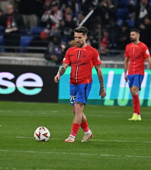 A plecat de la FCSB  Mihai Stoica a făcut anunțul despre   Alex Băluță : „A semnat în seara asta”