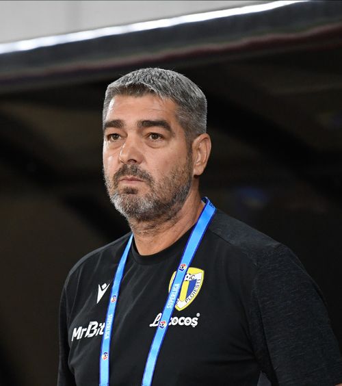 Ciobotariu așteaptă întăriri   Antrenorul Petrolului resimte lipsa lui Keita:   „E o mare pierdere”