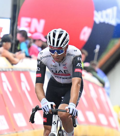 Filippo Baroncini, în comă indusă   Sportivul a suferit multiple fracturi după ce a căzut în   Turul Poloniei . Anunțul medicilor