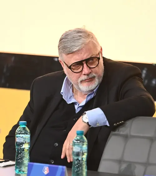 „Șucu e cu mobila, nu cu fotbalul!”  Gino Iorgulescu, după ce patronul de la Rapid i-a cerut demisia:   „L-a forțat pe Rotaru,  să aibă un asociat!”