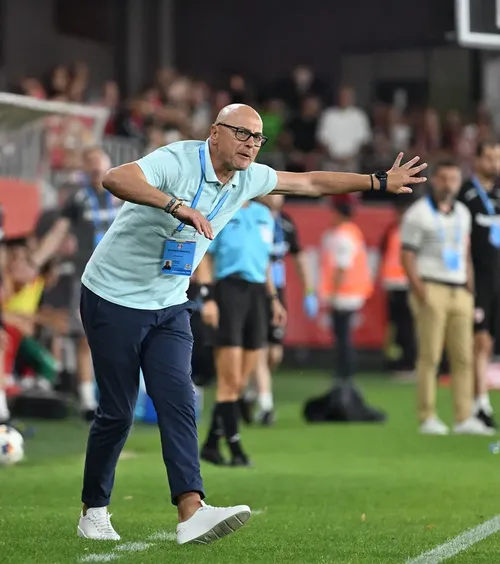 Botoșani, defensivă de fier   Leo Grozavu, după victoria cu FC Argeș: „Le-am spus că   2-0 e un scor periculos”  » Ce spun marcatorii