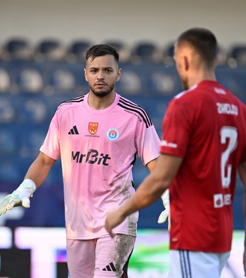 A comparat Rapid cu Barcelona     Dur-Bozoancă,  surprins de forța alb-vișiniilor în partea secundă: „În prima repriză n-au ajuns la poartă”