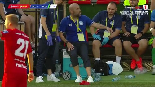 Tony da Silva s-a accidentat în Bacău  Iași. Capturi Prima Sport (13).jpg