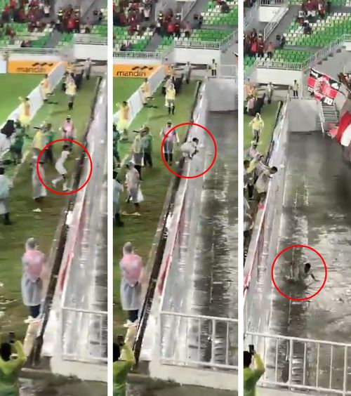  A căzut în gol!    VIDEO  Moment șocant » Fotbalistul a sărit gardul după ce a marcat, dar   s-a prăbușit într-un șanț de peste 3 metri!