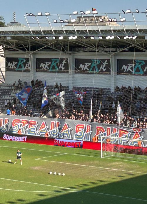 Doar Steaua    VIDEO+FOTO.  Fanii roș-albaștrilor,   recital cu CS Dinamo:  corteo, coregrafie și o prestație fantastică! 