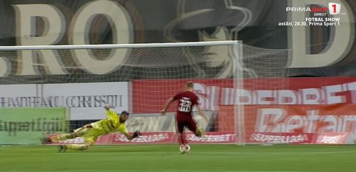 Louis Munteanu și Antonio Bosec, ratare uriașă în CFR Cluj - FC Botoșani 3-3 (FOTO: captură Prima Sport 1)