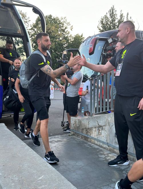 Sosirea lui FCSB la Arena Nationala pentru meciul cu Rapid FOTO GOLAZO (1).jpg