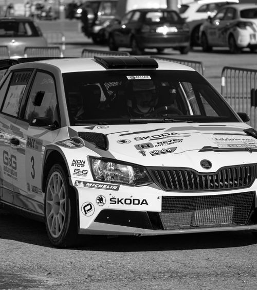 Ucis de o roată!  Fostul pilot Dan Bodea a murit într-un   accident   produs la Campionatul Național de Rally Cross