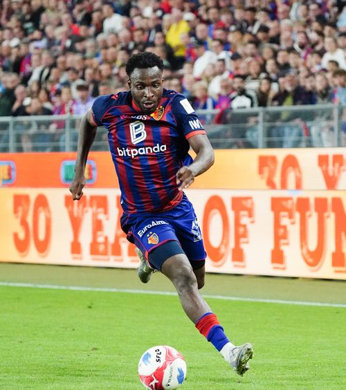 Otele, dorit în Premier League   Fostul fotbalist de la UTA și CFR, pe lista unui   club istoric  din Anglia