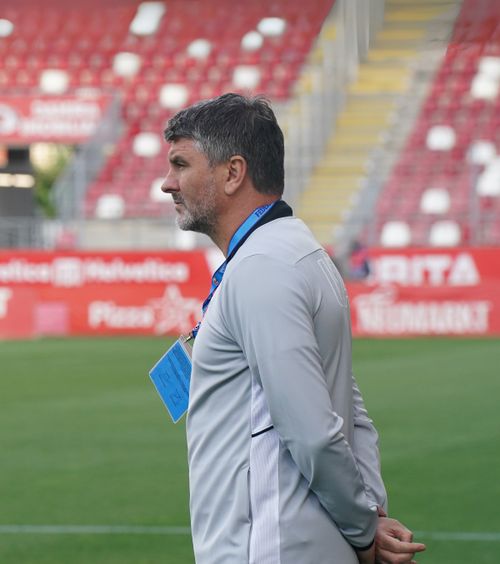 „Iau totul pozitiv”    Adrian Mihalcea  rămâne optimist după ce UTA a ratat victoria în prelungiri: „Vom remedia și continuăm”